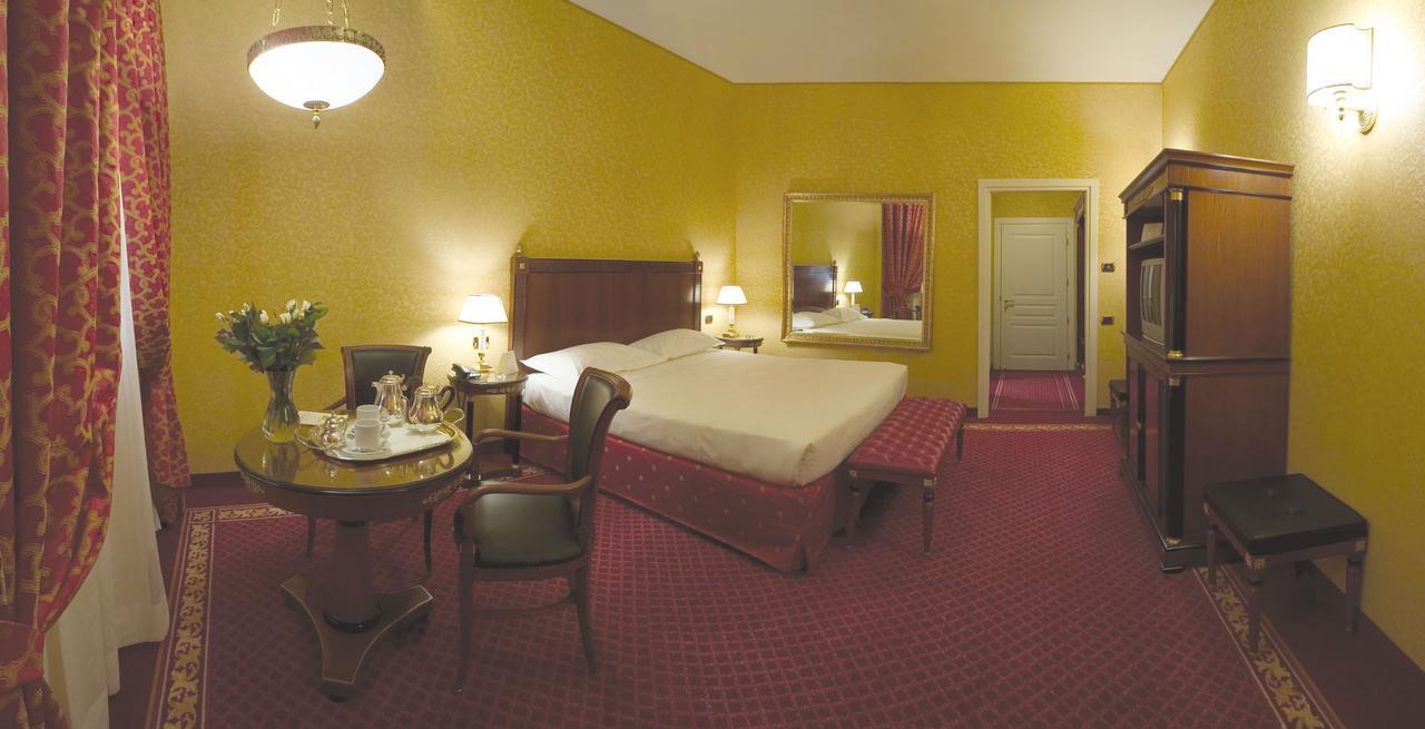 Hotel Maxim Peschiera Borromeo Pokój zdjęcie